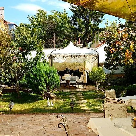 Hotel Green Garden Șumen Exterior foto